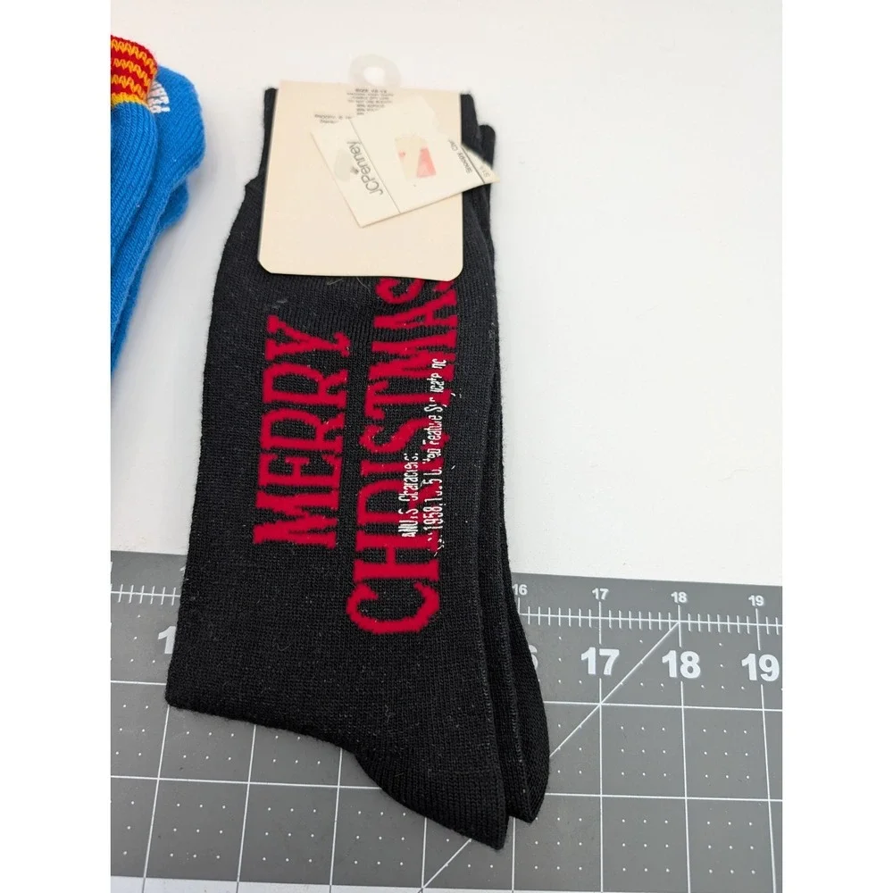 Peanuts Snoopy Socks‎ Lot Non Skid Merry Christmas